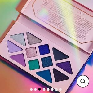ATHR BEAUTY Moonlight Crystal Palette